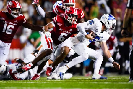Kendre’ Gant gets a sack September 23, 2023 Louisiana vs University of Buffalo Football in Lafayette, LA at Cajun Field. Final score Louisiana 45 Buffalo 38. Photo by Benjamin R. Massey/Ragin Cajun Athletics