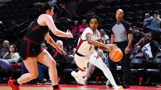 WBB Tamiah Robinson Dribble Drive vs. Loyola 11.08.24