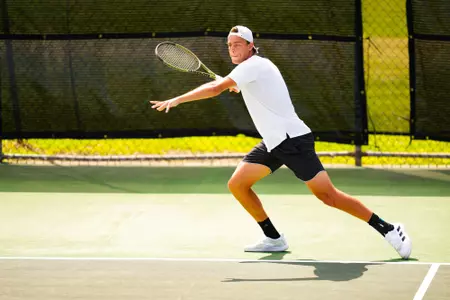 Alejandro Sanchez Gonzalez Doubles April 14, 2024 Louisiana vs. Georgia Southern Men’s Tennis at Cajun Courts in Lafayette, LA. Final score Louisiana 1 GSU 4. Photo by Benjamin R. Massey/Ragin’ Cajun Athletics