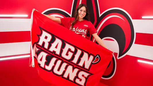 SB Mia Liscano Signed Web Story Photo