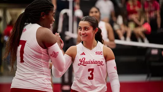 VB Dani and Cailin High Five vs. Murray State 08.31.24