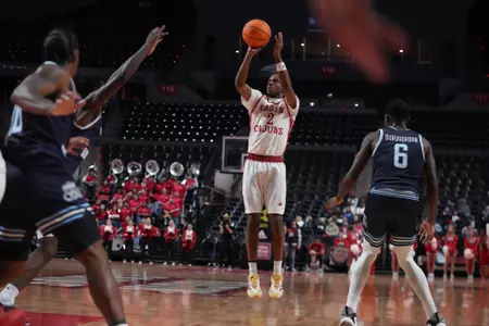 Kentrell Garnett shoots against ODU