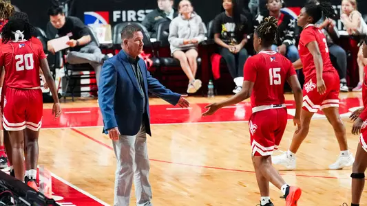 WBB Team Entering Timeout vs. New Orleans 11.26.24