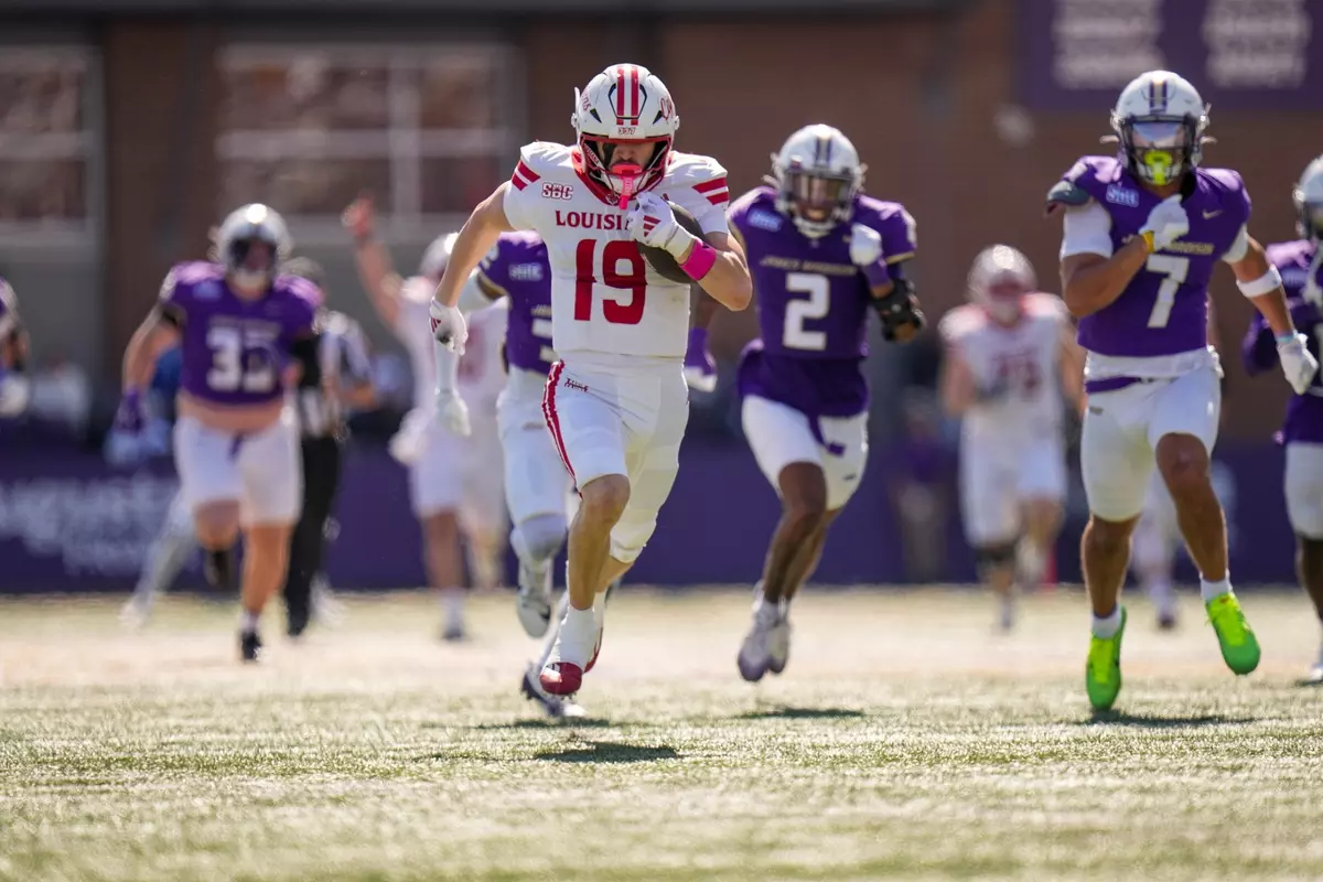 Dale Martin outraces the JMU defense for a 69-yard TD pass on Saturday at Bridgeforth Stadium
