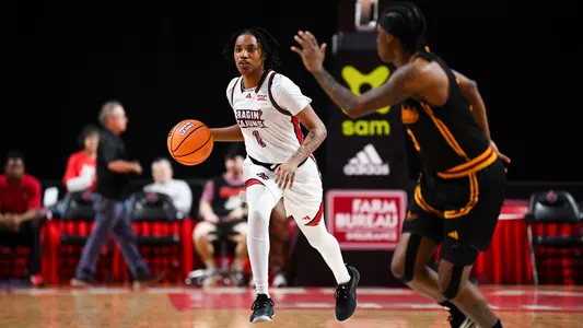 WBB Tamiah Robinson Brings Ball Up Court vs. ULM 02.15.25
