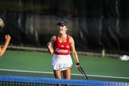 Nina Krecklenberg celebrates a point
