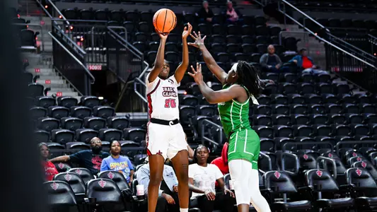 WBB Erica Lafayette Shoots vs. Marshall 02.05.25