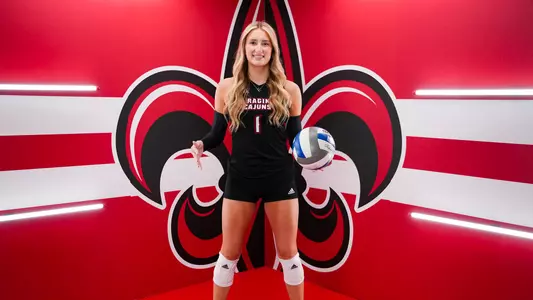 VB Emily Williams Summer 2025 Bio Photos