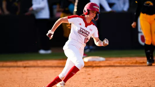 SB Savannah White 2025 Season Action Photo