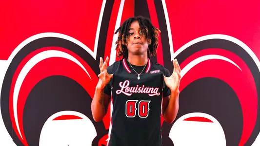 WBB Sierra Jones Summer 2025 Bio Photo