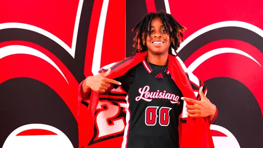 WBB Sierra Jones Summer 2025 Bio Photo