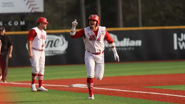 Rigoberto Hernandez rounds third after hitting his second home run of the season in Saturday's 9-1 win over Maryland at Russo Park