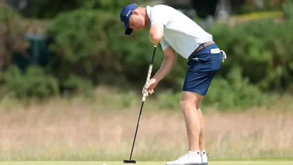 Malan Potgieter prepares to putt during the 2026 British Amateur