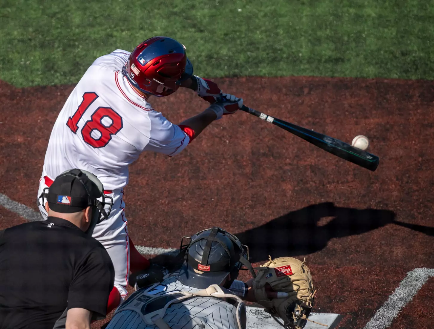 Kevin Michaels went 3-for-4 with an RBI and a run scored.