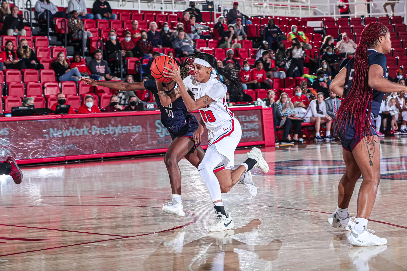 Kadaja Bailey finished with 16 points and five rebounds