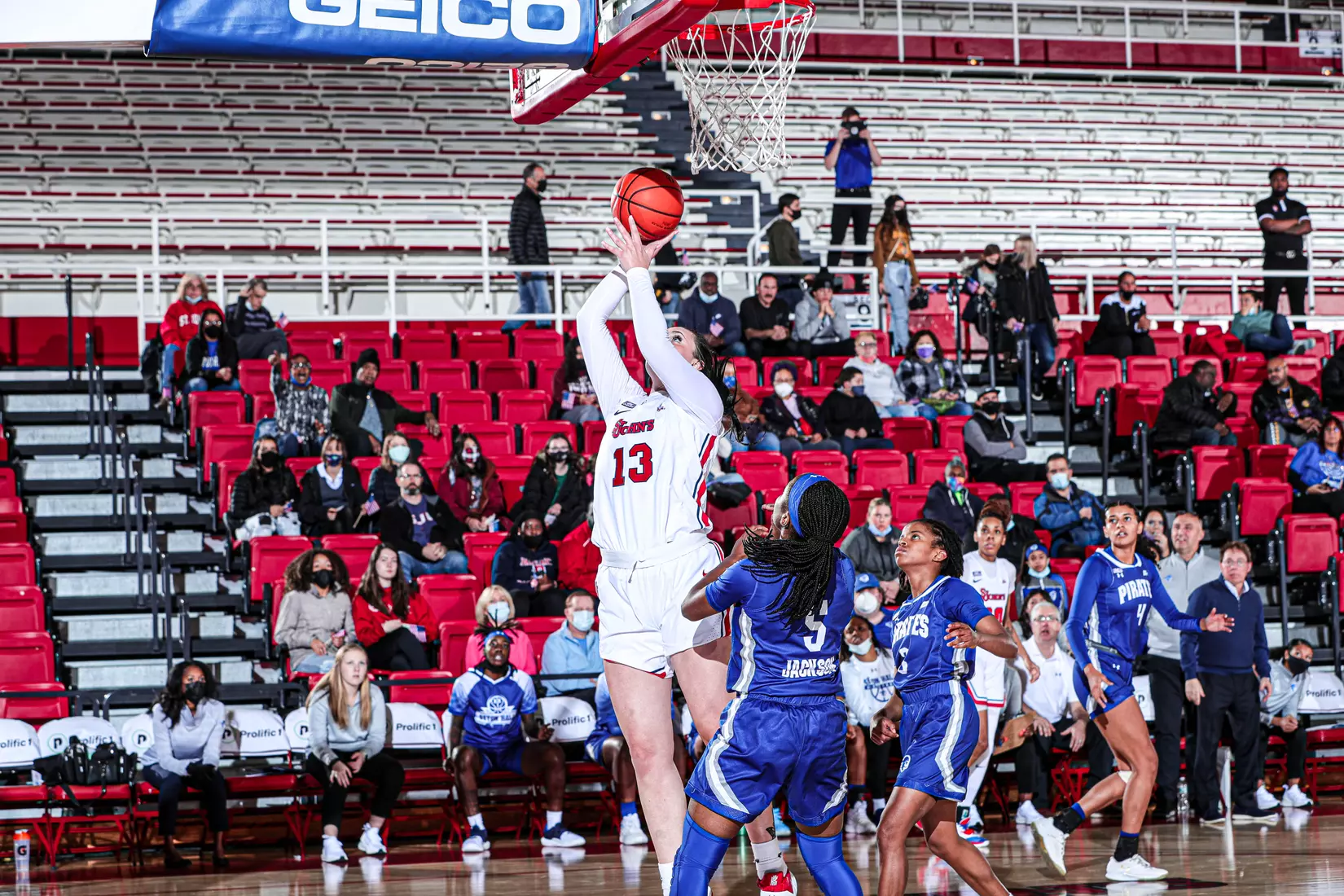 Danielle Cosgrove puts up 15 points and five rebounds
