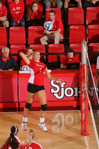 Sophomore Karin Palgutova had a match-high 15 kills on a .303 attacking percentage.