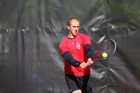 Senior Gary Kushnirovich continued his strong play this fall at the Penn Invitational.