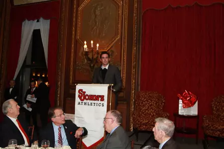 Matt Harvey addresses the audience at the Eighth Annual Baseball Bullpen Winter Banquet.