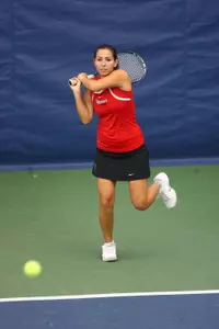 Senior Yanita Arnaudova tallied her fifth-straight singles victory in the Red Storm's 4-2 loss to South Alabama.