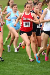 Sophomore Izzi Batt-Doyle recorded top-10 finishes in all three of the team's 5K races last season.