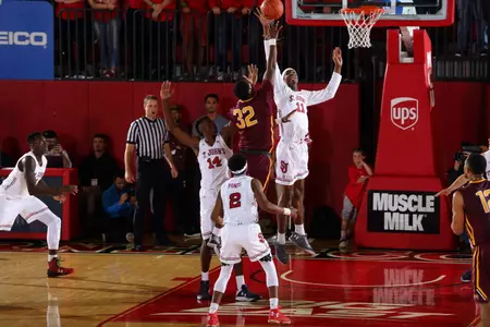 Tariq Owens (11) blocks one of his career-high five shots against Bethune-Cookman
