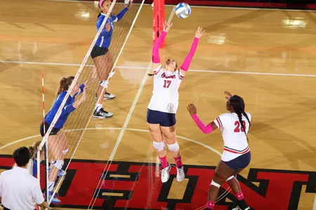 Erica Di Maulo finishes the season with 1,162 assists.