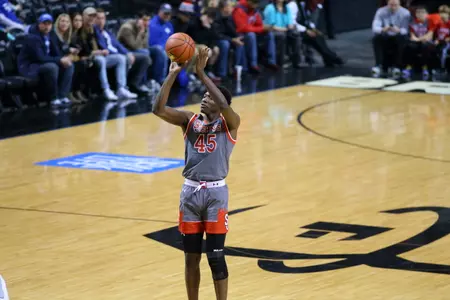 Darien Williams tallied career-highs with 15 points and seven rebounds