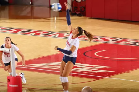 Erica Di Maulo leads the squad in assists and digs per set.
