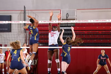 Danisha Moss leads the BIG EAST in blocks per set.