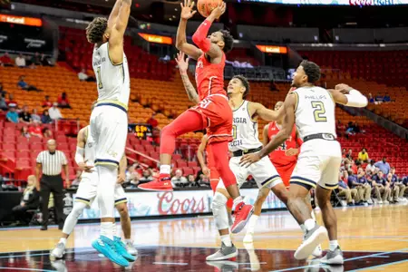 Shamorie Ponds Through Traffic