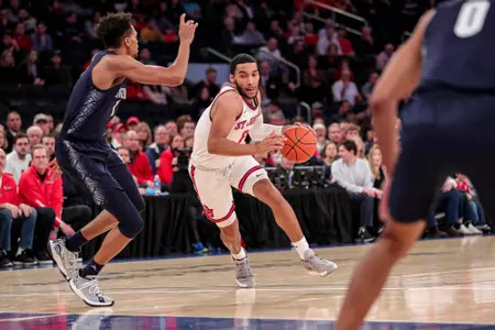 Julian Champagnie vs Georgetown