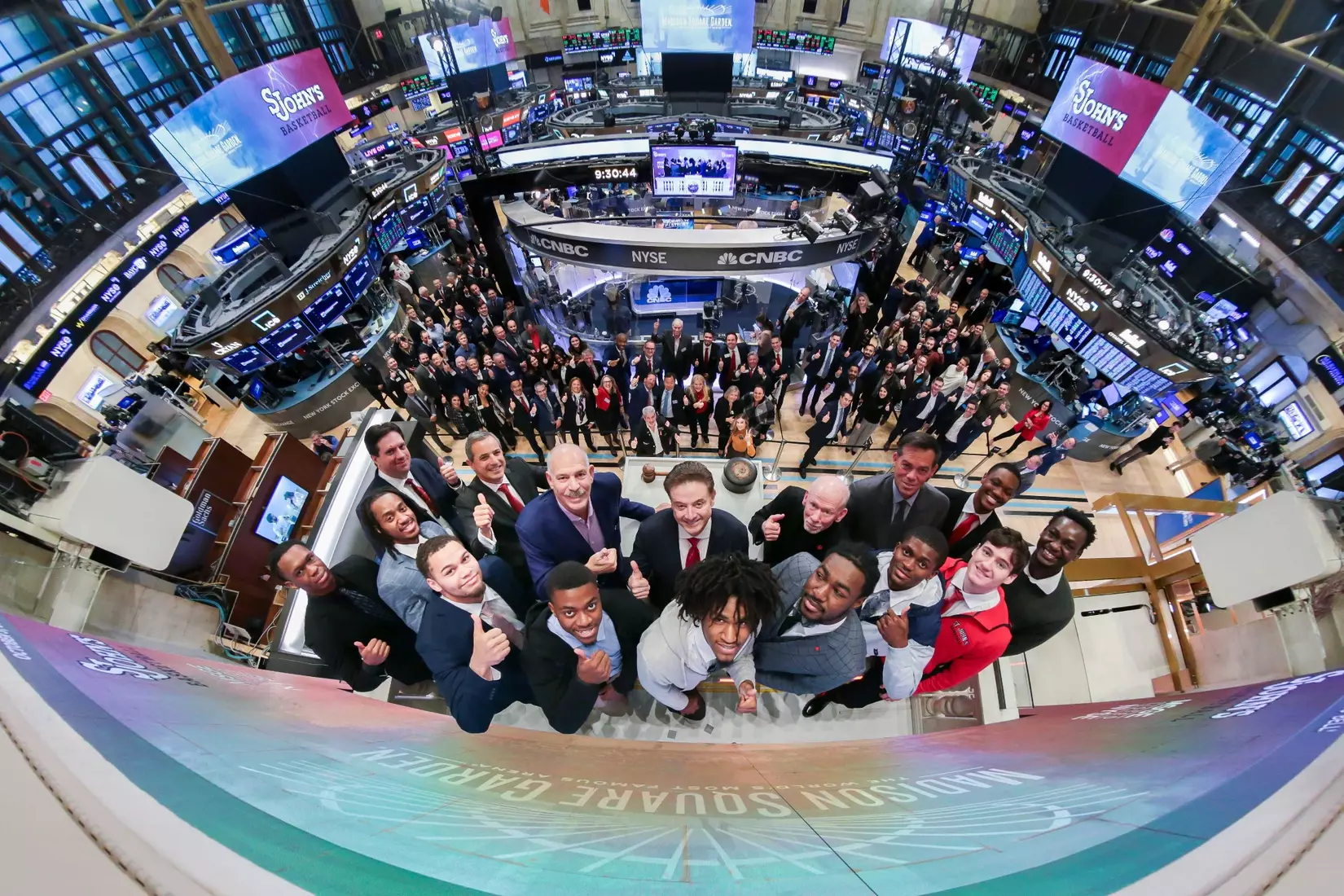 The New York Stock Exchange welcomes Madison Square Garden Entertainment Corp (NYSE: MSGE) and St. John’s University to ring in the start of the much-anticipated college basketball season.
Photo Credit: NYSE