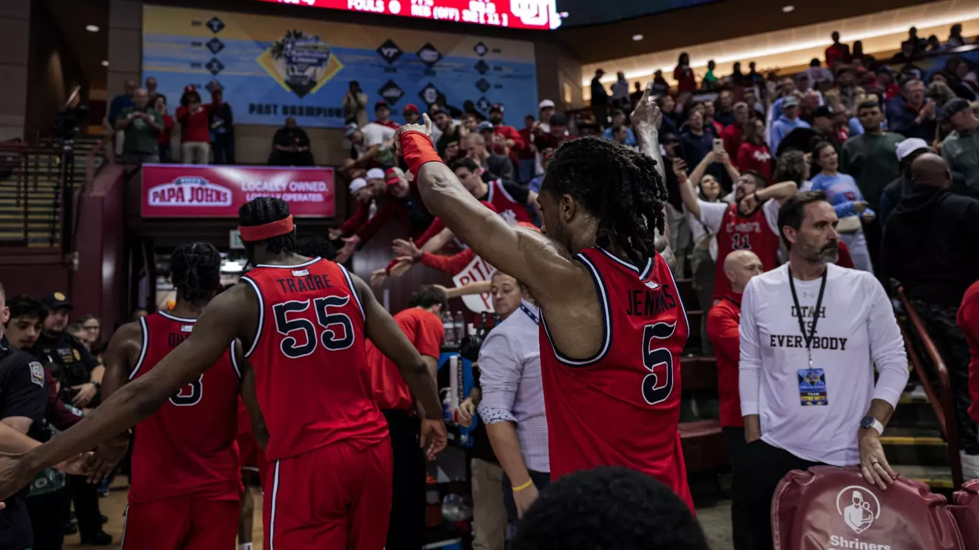 St. John's men's basketball team celebrates third-place finish at the Charleston Classic.