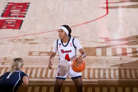 Skye Owen contributed five points, two assists and a steal inside Carnesecca Arena.