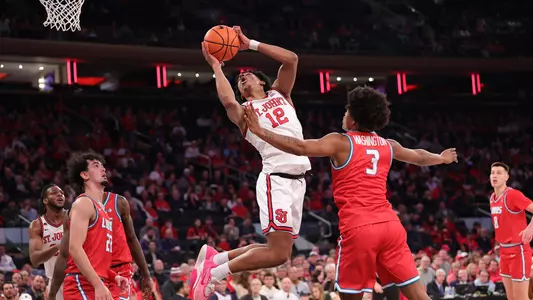 RV/RV St. John’s to Welcome Ivy League Foe Harvard Image