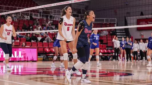 The Red Storm won its fifth-straight match on Friday night against Seton Hall.