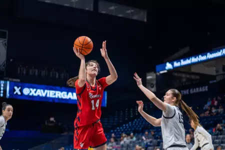 Kylie Lavelle finished with a game-high and season-best 23 points on 9-of-12 attempts from the field and 4-of-6 from three.