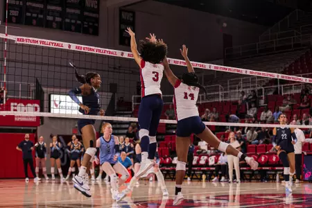 Jones/Bell Block vs. Villanova