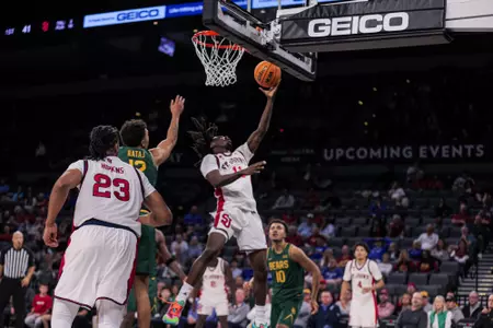 Ian Jackson impressed for the Johnnies, posting 14 points on 5-of-7 shooting while adding three rebounds and an assist.
