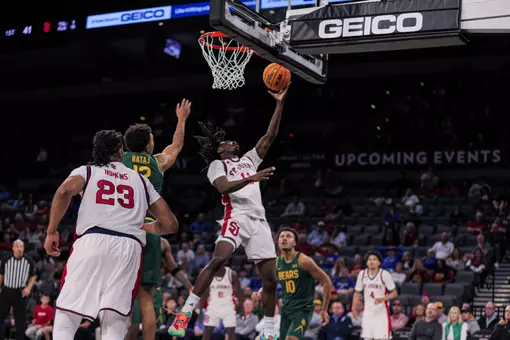 Ian Jackson impressed for the Johnnies, posting 14 points on 5-of-7 shooting while adding three rebounds and an assist.