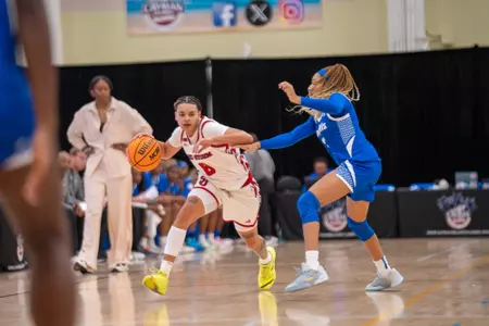 St. John’s Catches Fire in Victory Over Memphis, 84-73, to Close Cayman Islands Classic Image