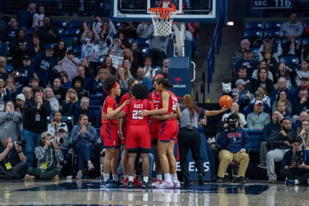 The St. John's women's basketball team fell to No. 7/7 UConn, 78-40, at Gampel Pavillion in Storrs, Conn.