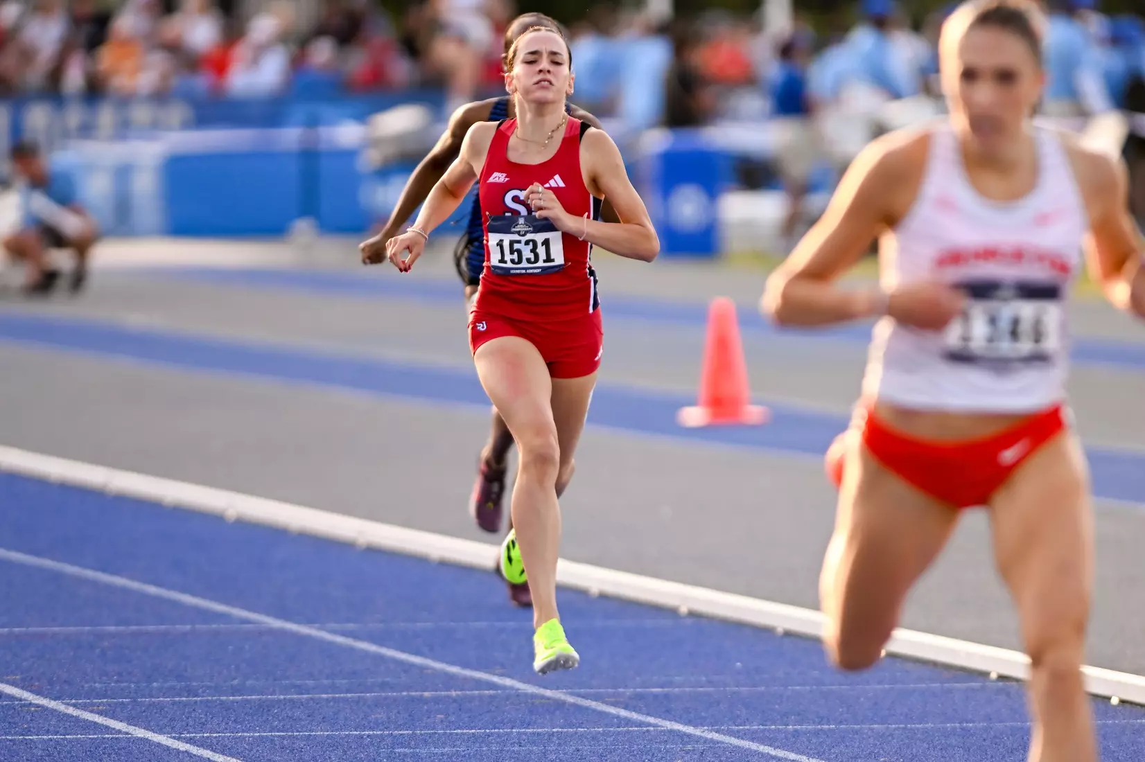 Naiara Garcia-Moreno wrapped up her sophomore season with a time of 2:06.82 in the first round of the 800-meter run.