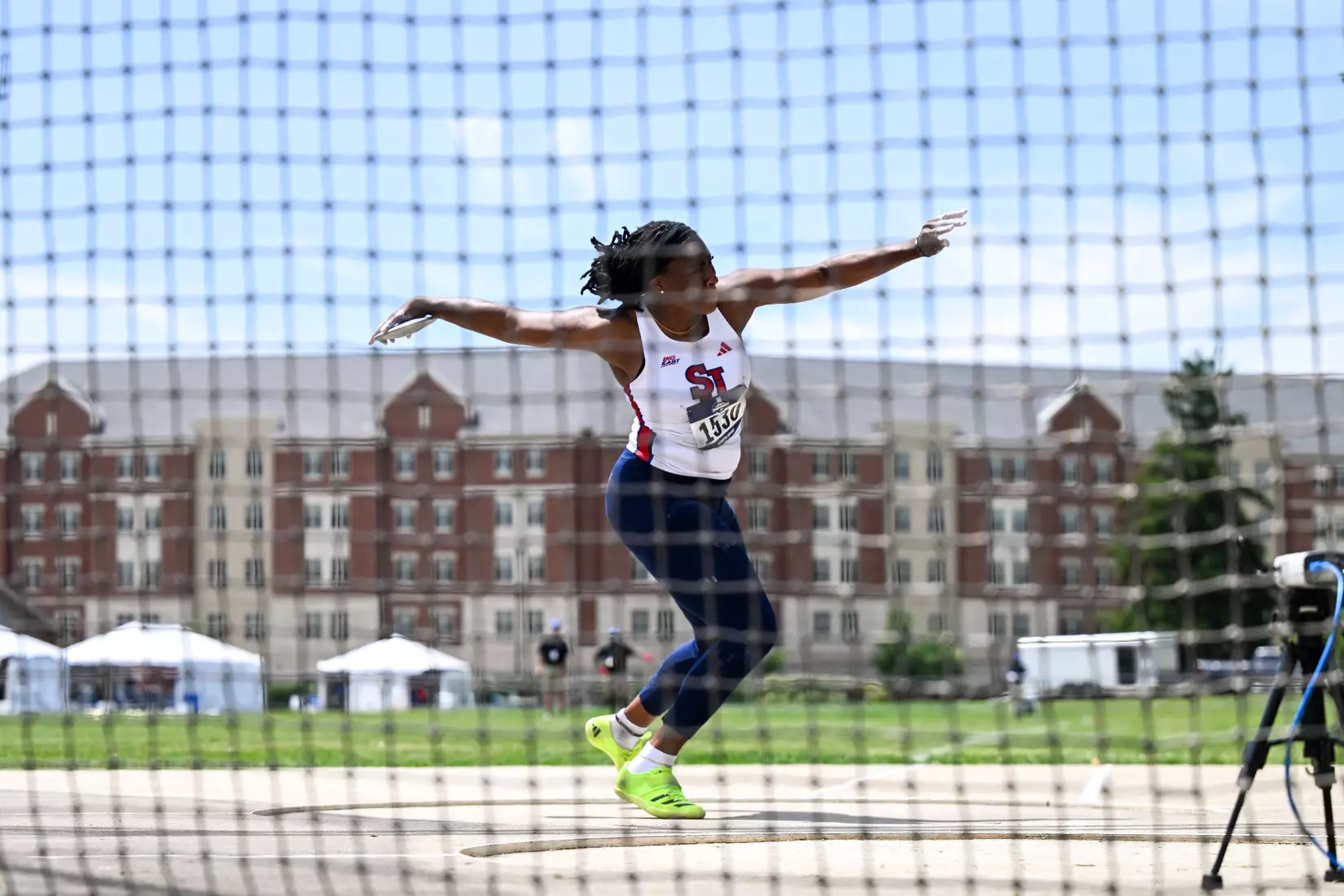 Alves used a second-round personal-best toss of 57.56 meters (188 feet, 10 inches) in the preliminary round of the event to set a program and Grenada national record on Saturday afternoon to place third and advance to the national championship.