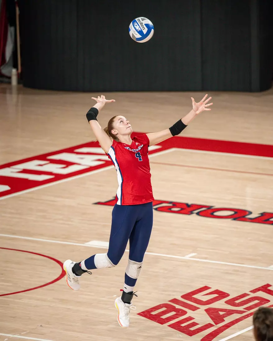 Martina Capponcelli quarterbacked the offense with 16 assists and Amanda Caputi chipped in 13 helpers of her own.