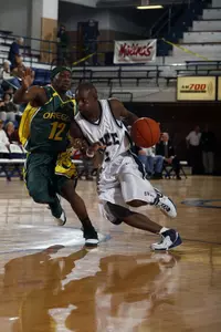 Chris Hagan scored 17 points for Rice.
