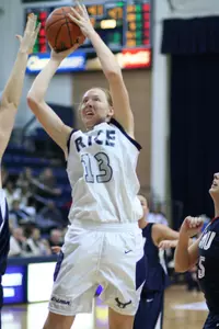 Lauren Neaves had her 12th double-double of the season