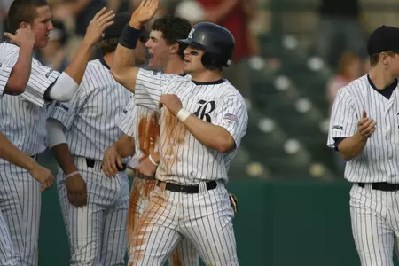 <b>The Owls host Texas A&M-Corpus Christi Saturday at 2 pm.</b>