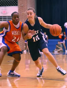 Tara Watts and the Owls return to the floor Thursday against TCU.